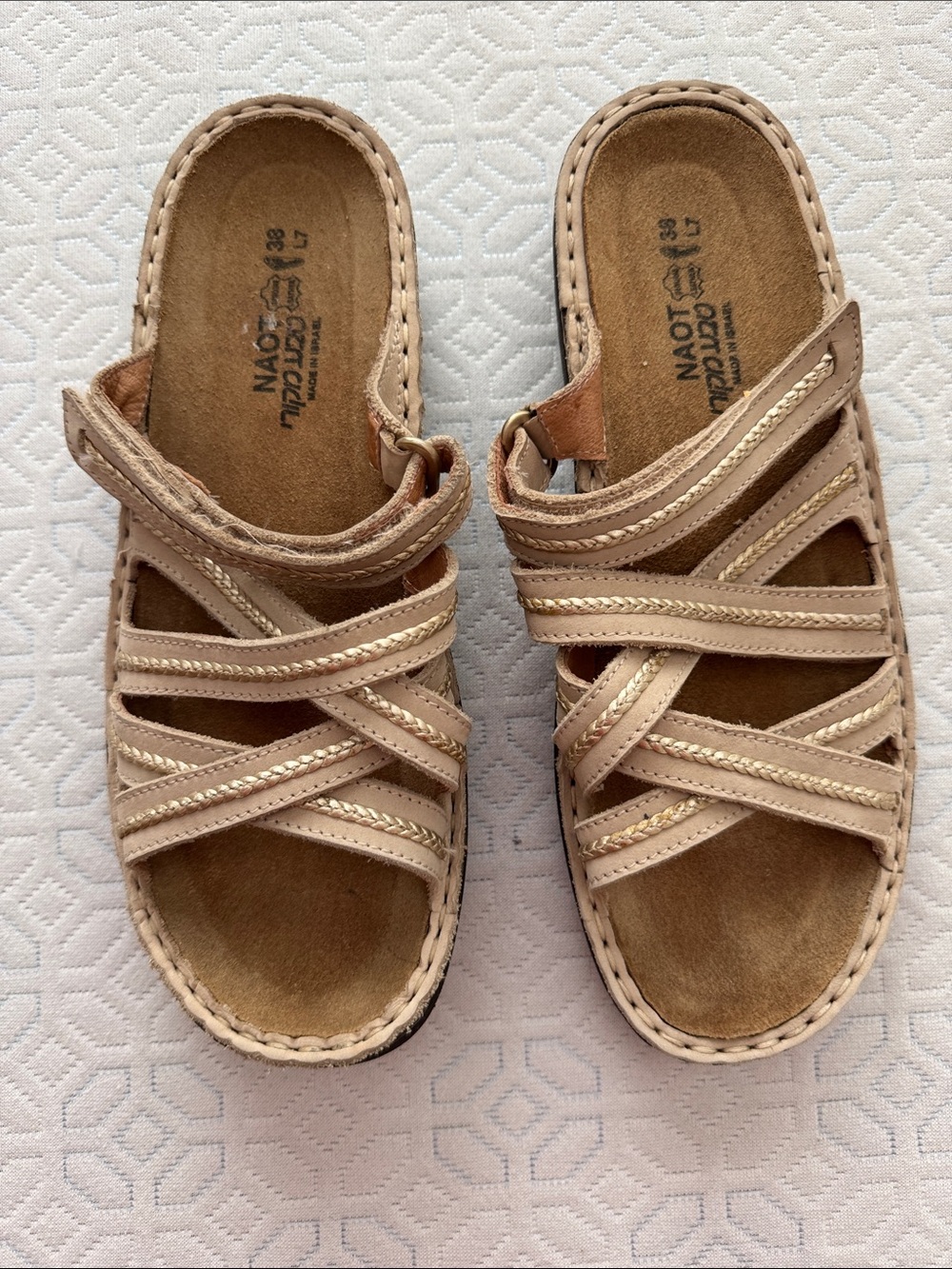 Naot Women's Light Beige Strappy Leather Sandals